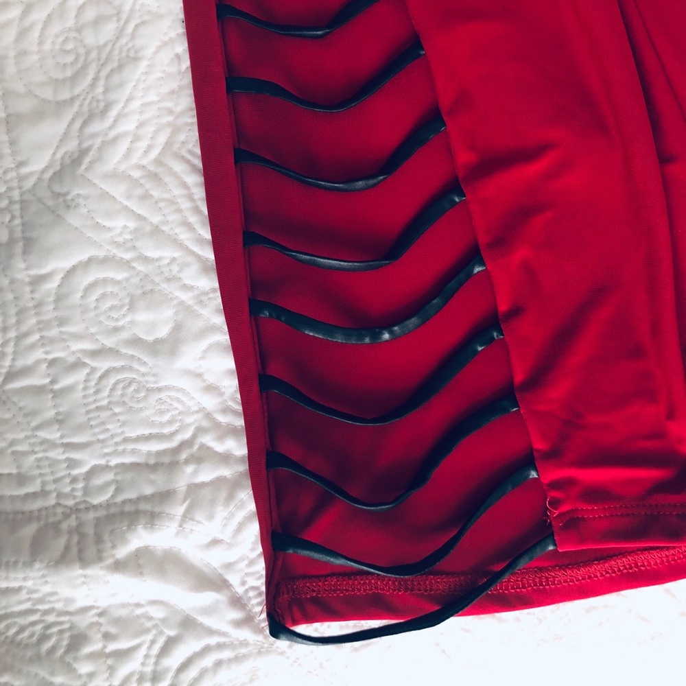 Dress - Picture 3 of 3